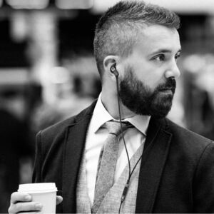 NIB CLEER Trek Headphones Active Noise-Canceling In-Ear Headphones